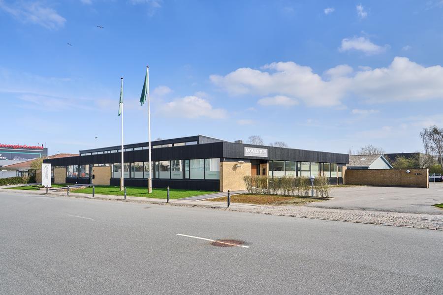 Commercial building for rent at Tagtækkervej in Odense, Skovhøj Ejendomme